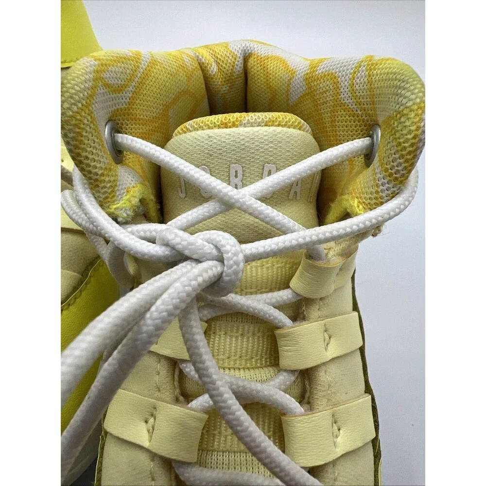 Nike Jordan Max Aura 'Dynamic Yellow' US SIZE 7C AQ9250-701 Shoes Citron EUC